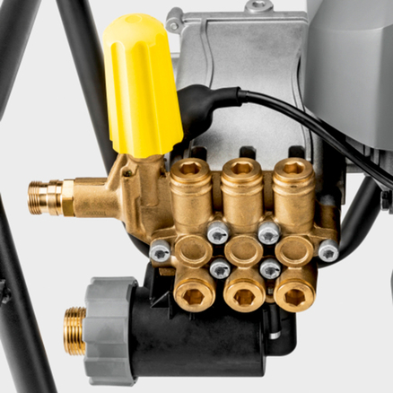 Robust crankshaft pump with brass cylinder head