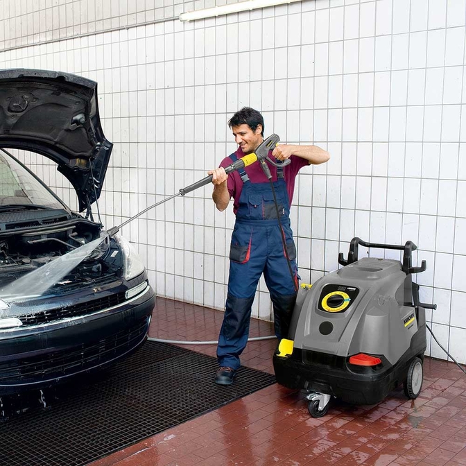Product Kärcher HDS 8/18-4C Classic High Pressure Washer base image