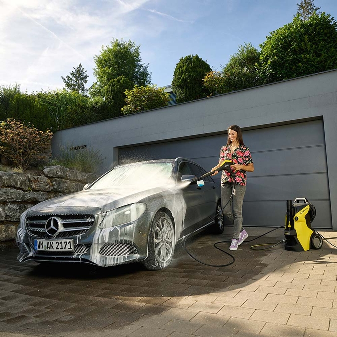 Product Kärcher K7 Smart Control Pressure Washer base image